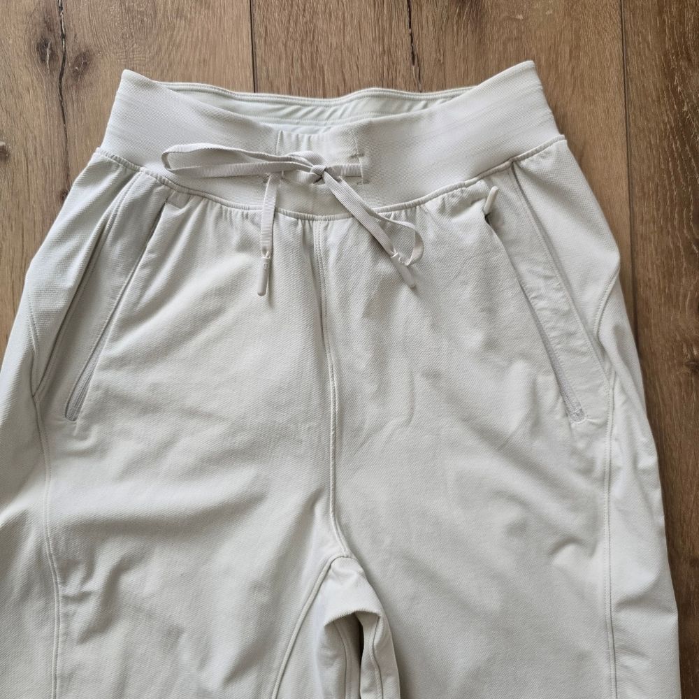 Lululemon License to Train High-Rise Pant - Picture 4 of 15